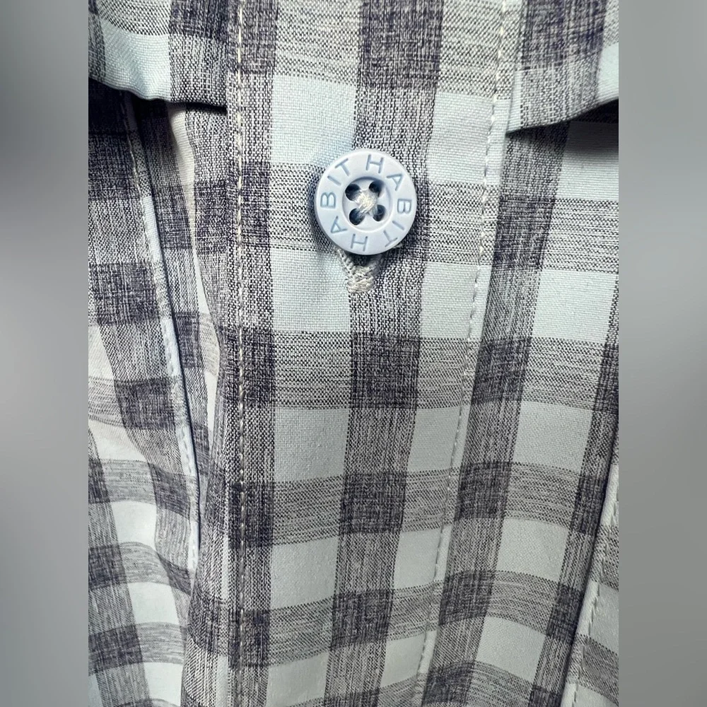 Habit- Mens Medium, Full Button, Blue,‎ Pre-Owned